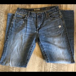 BKE Tyler Straight 33R distressed jean
